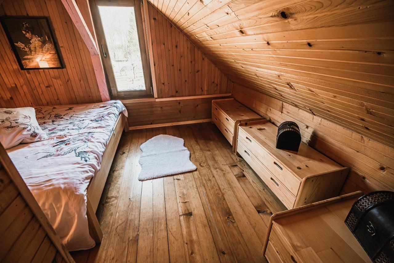 Wooden Cabin Zurej With Hot Tub Bukovje v Babni Gori Eksteriør bilde