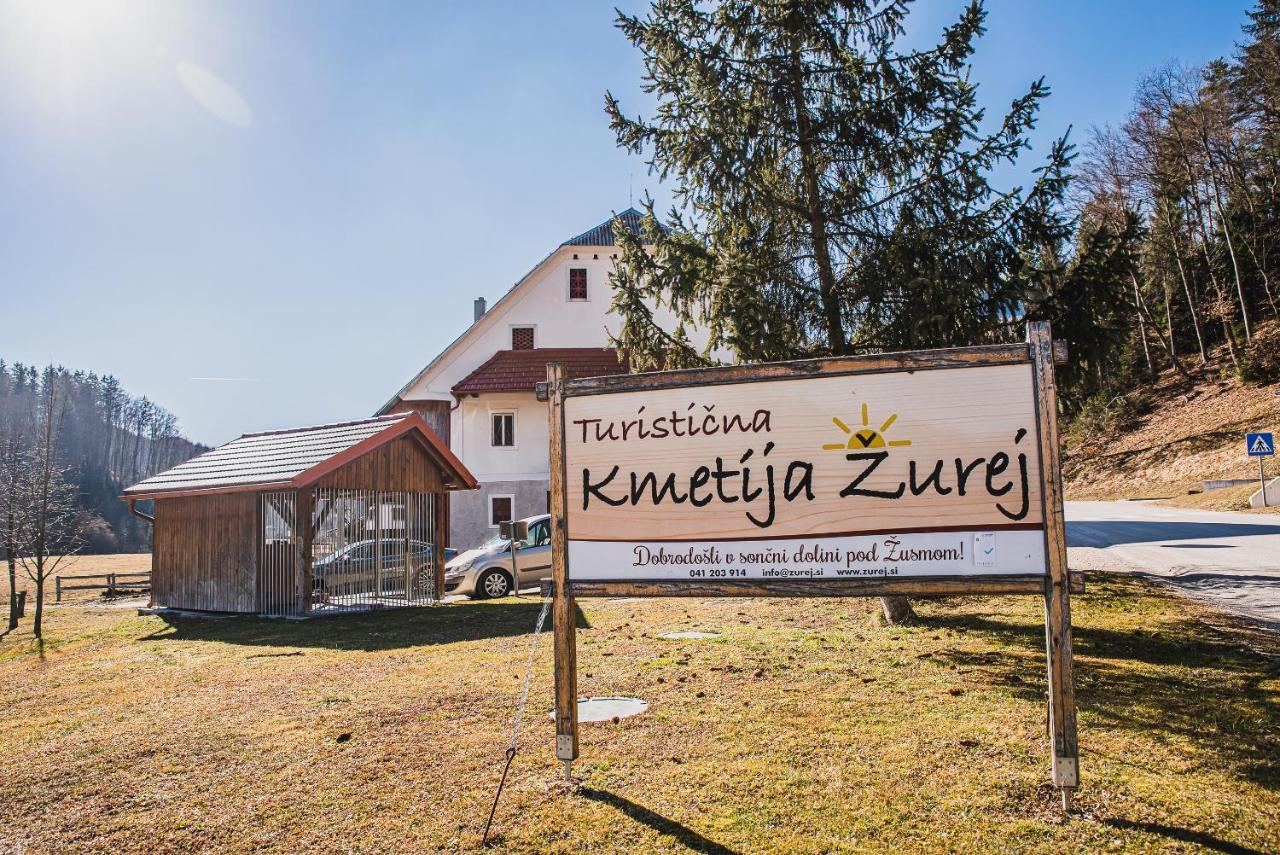 Wooden Cabin Zurej With Hot Tub Bukovje v Babni Gori Eksteriør bilde